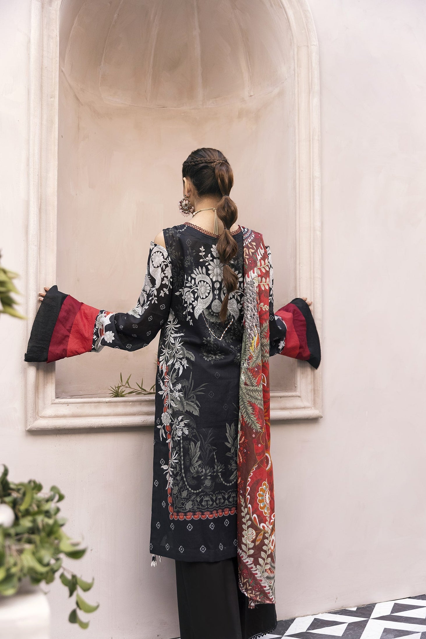 Nuriyaa Kashish Lawn'22 D#7-B