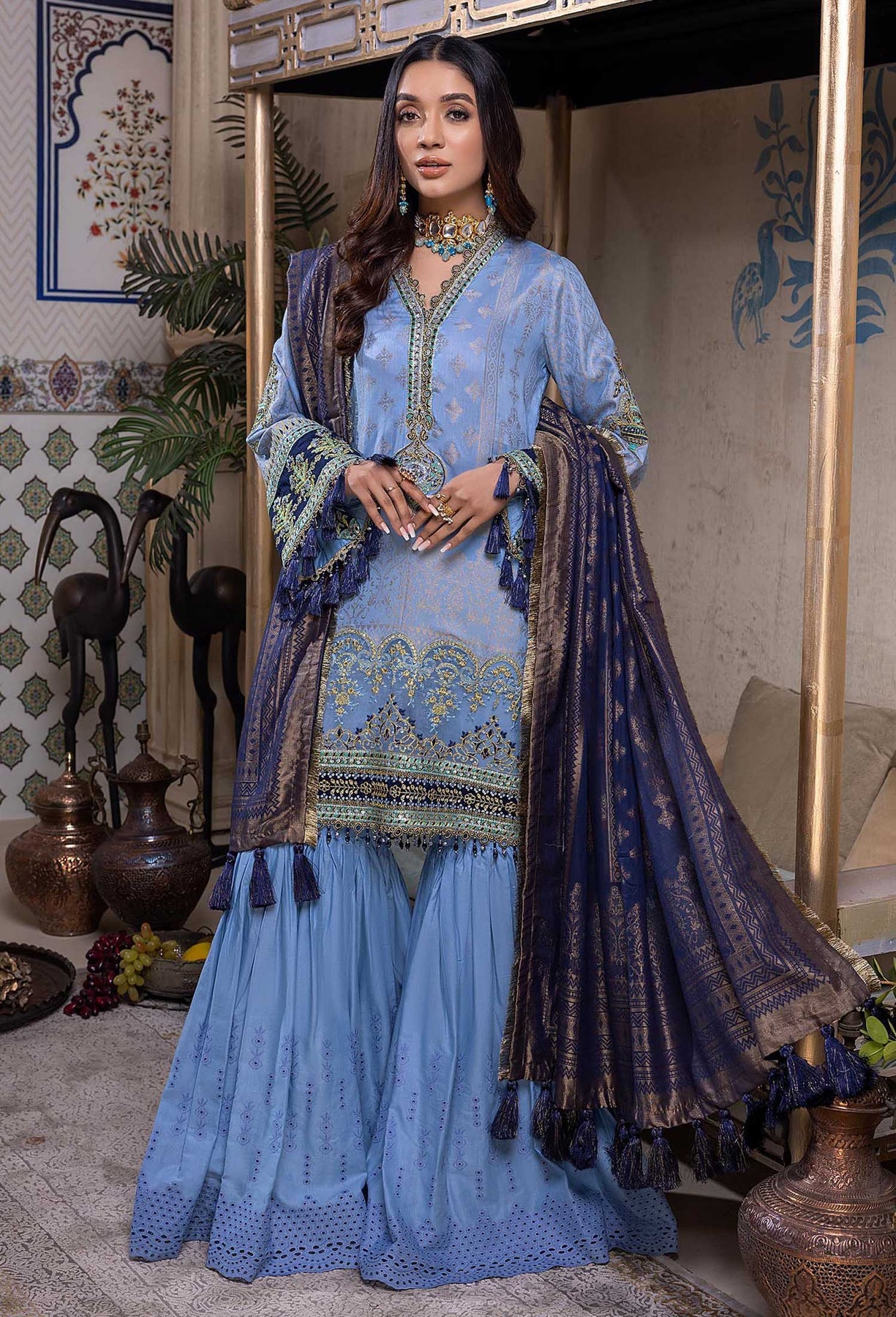 Naqsh Emb Jacquard Lawn`22 D#02