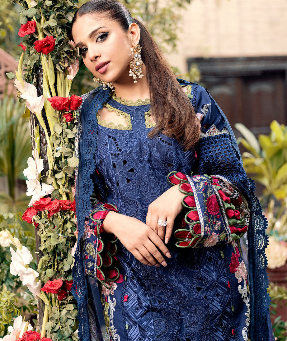 Maryam Hussain Luxury Lawn`23 D#02 (ZIMMEL)