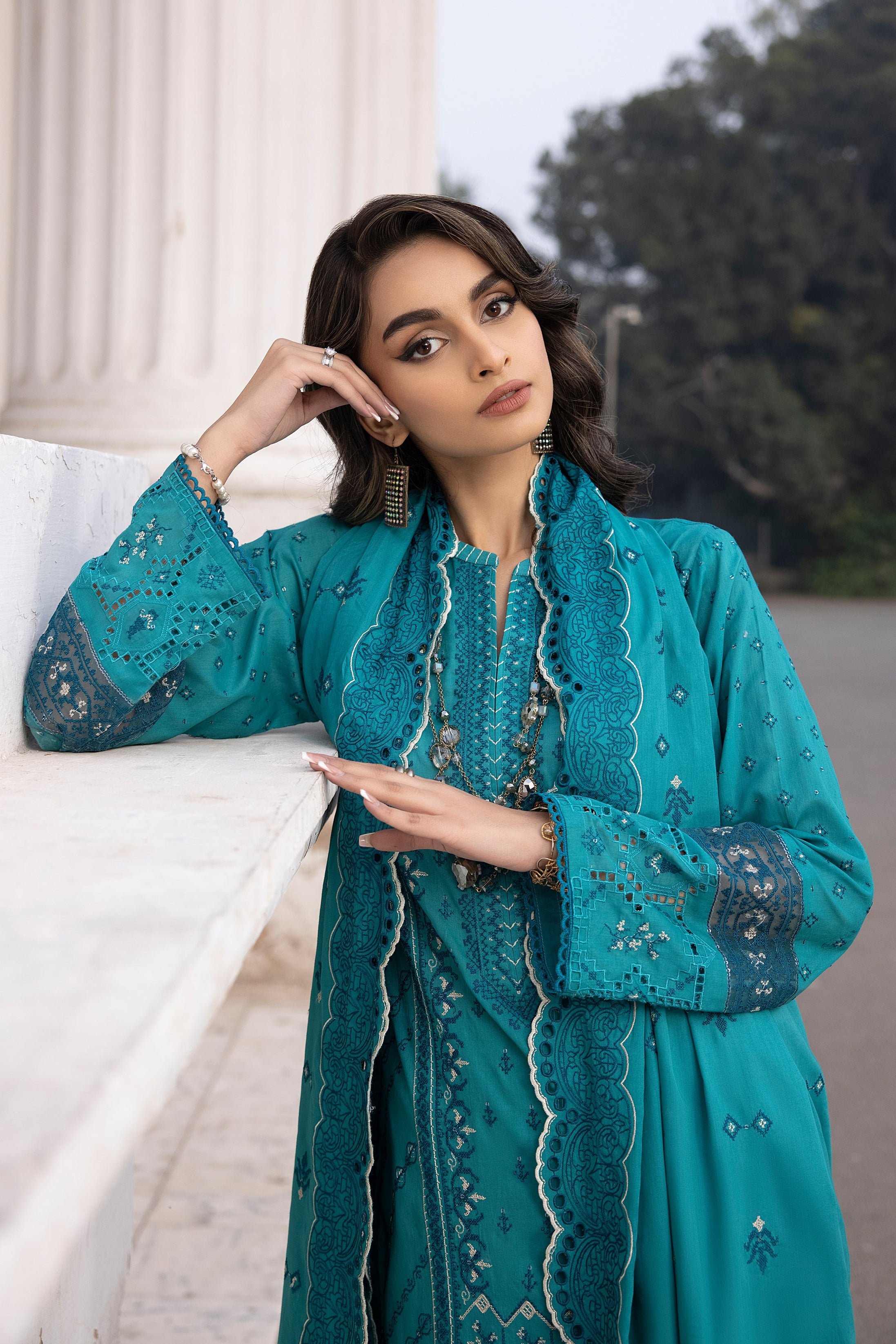 Lakhany Spring Emb Lawn`24 LG#017