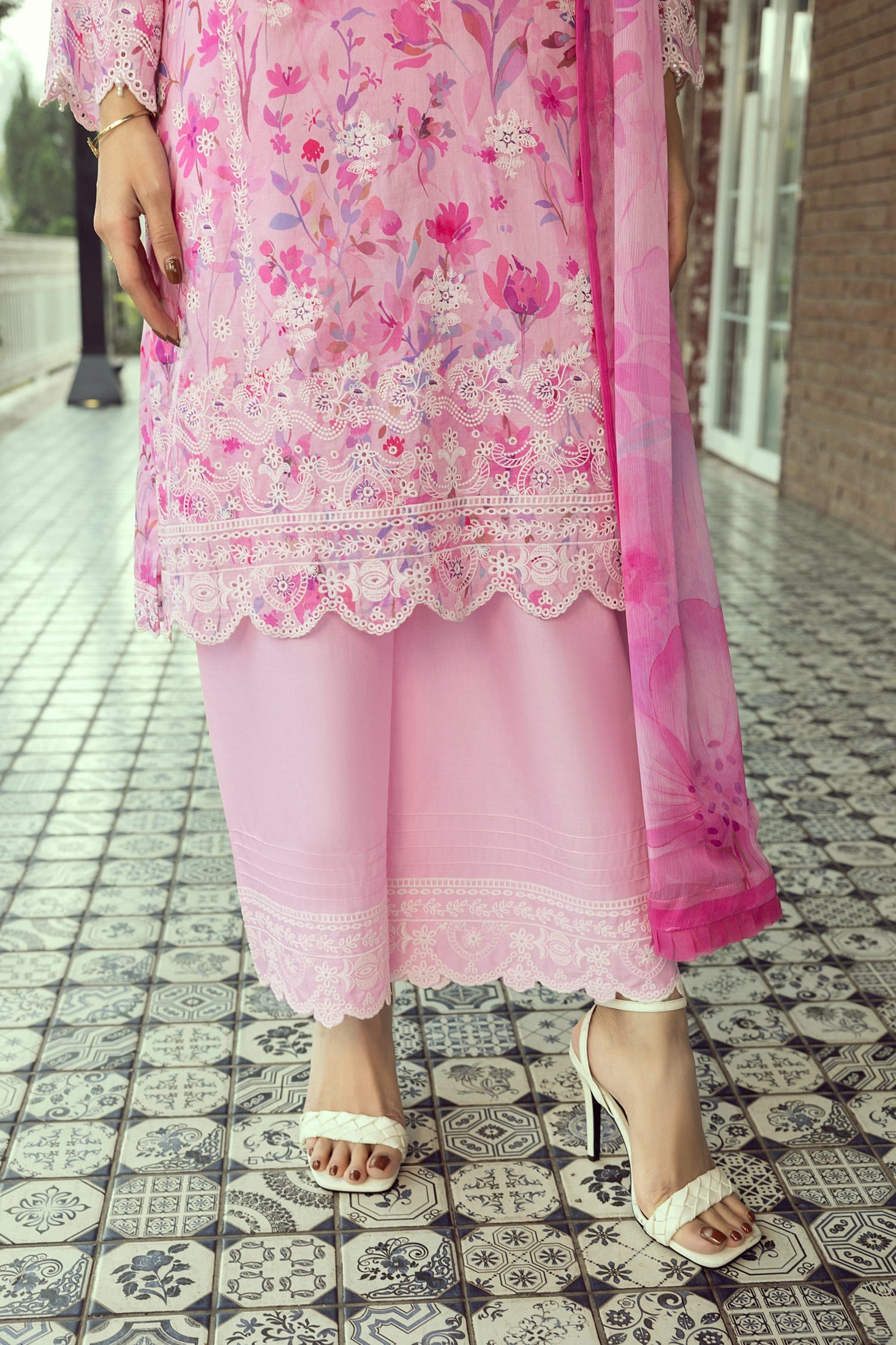 Lakhany Spring Emb Lawn`25 RL#13