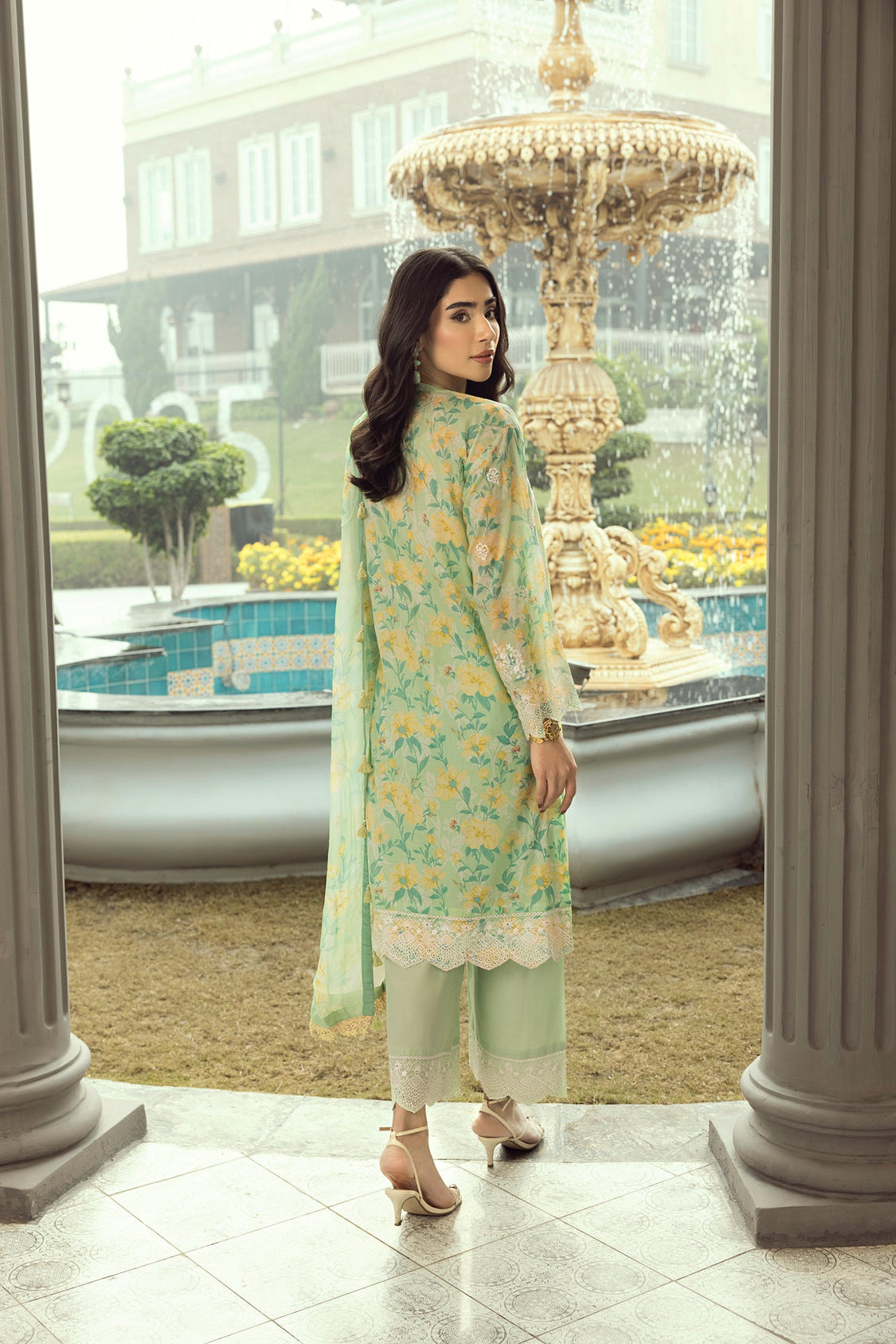 Lakhany Spring Emb Lawn`25 IZ#286