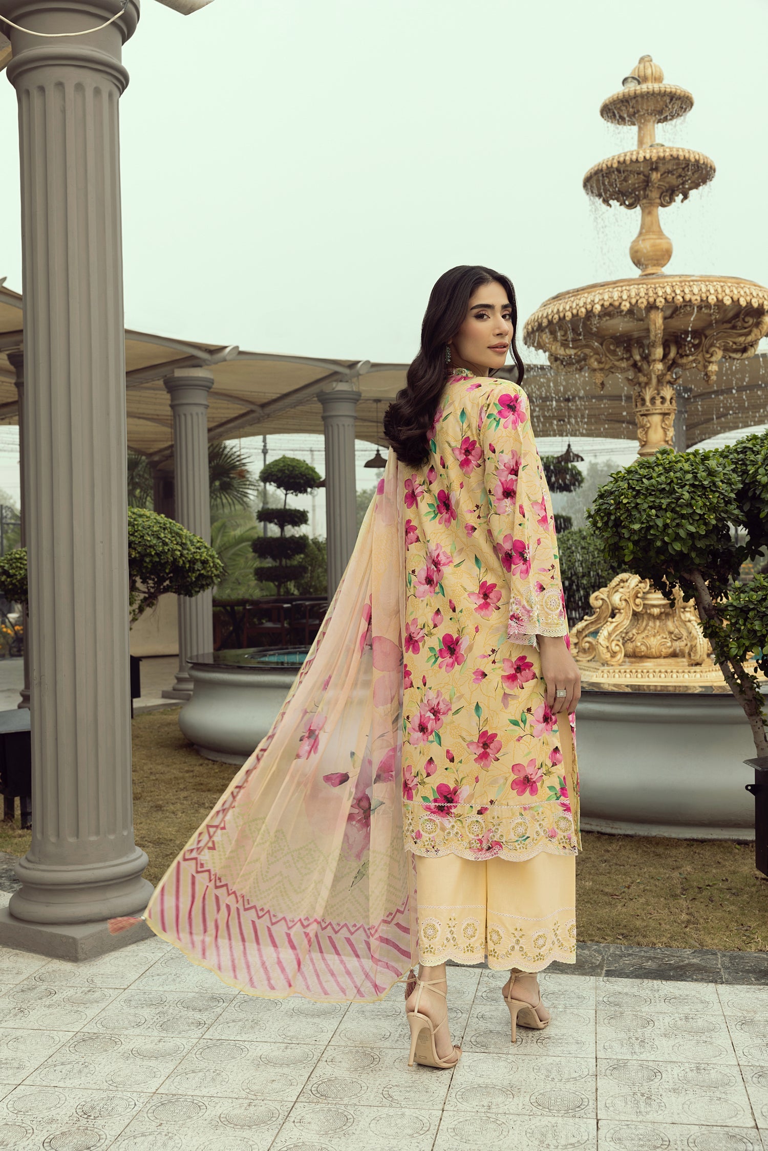 Lakhany Spring Emb Lawn`25 AR#99