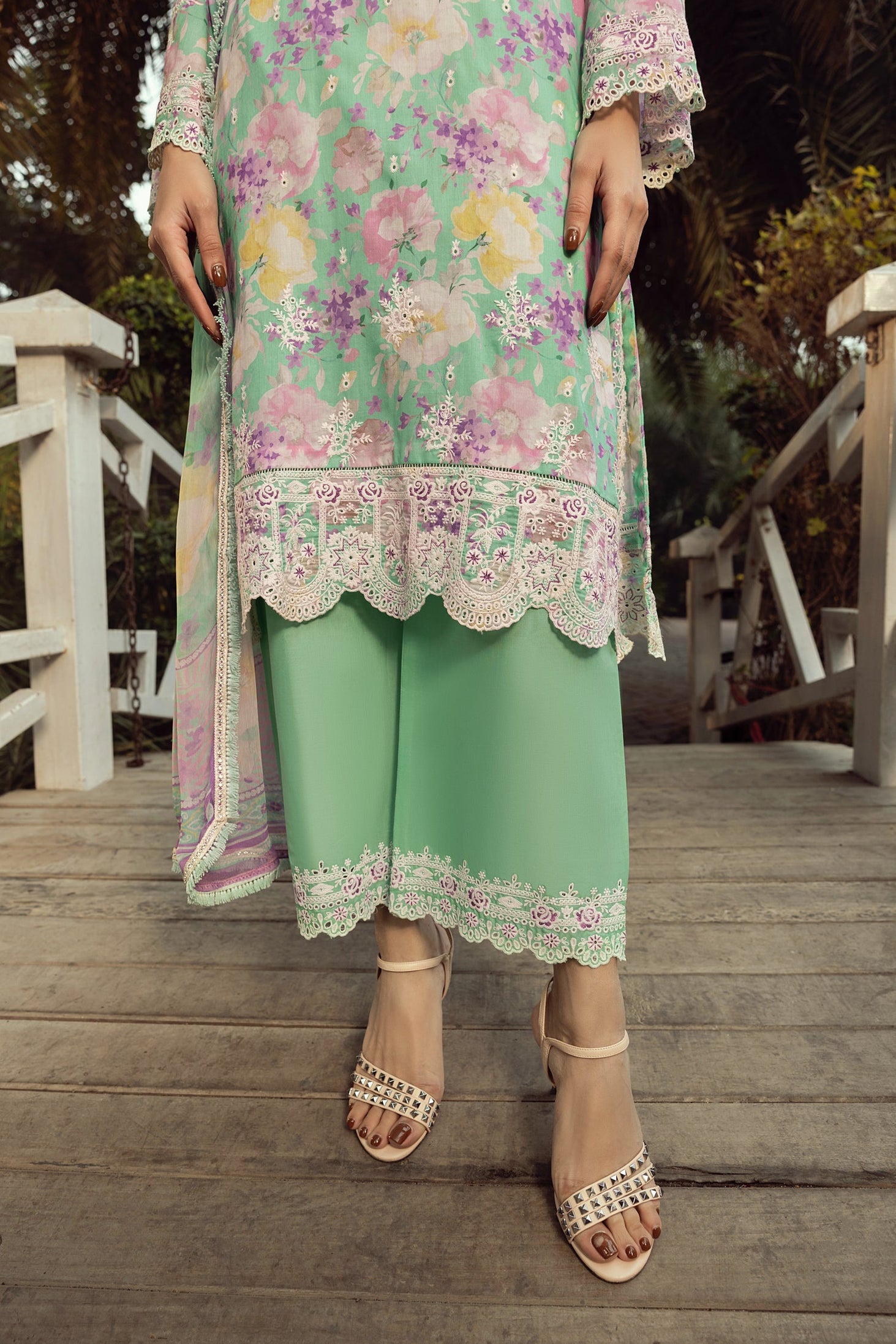 Lakhany Spring Emb Lawn`25 IZ#282