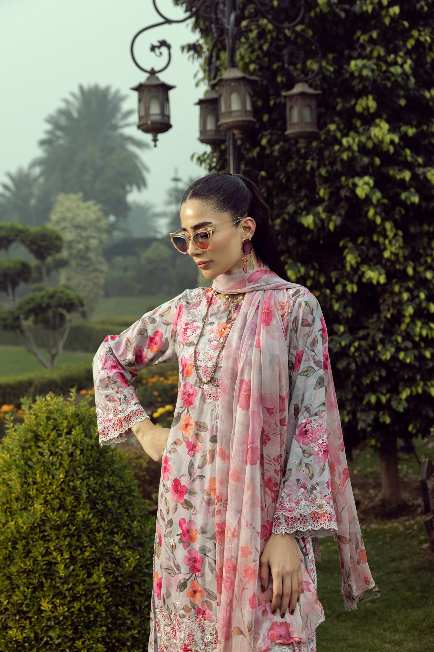 Lakhany Spring Emb Lawn`25 RL#15