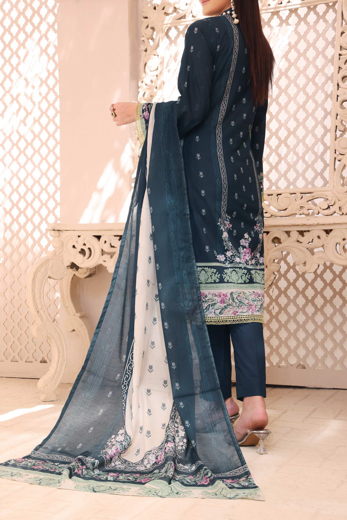 Misri Digital Print Lawn'23 D#07 D Grey