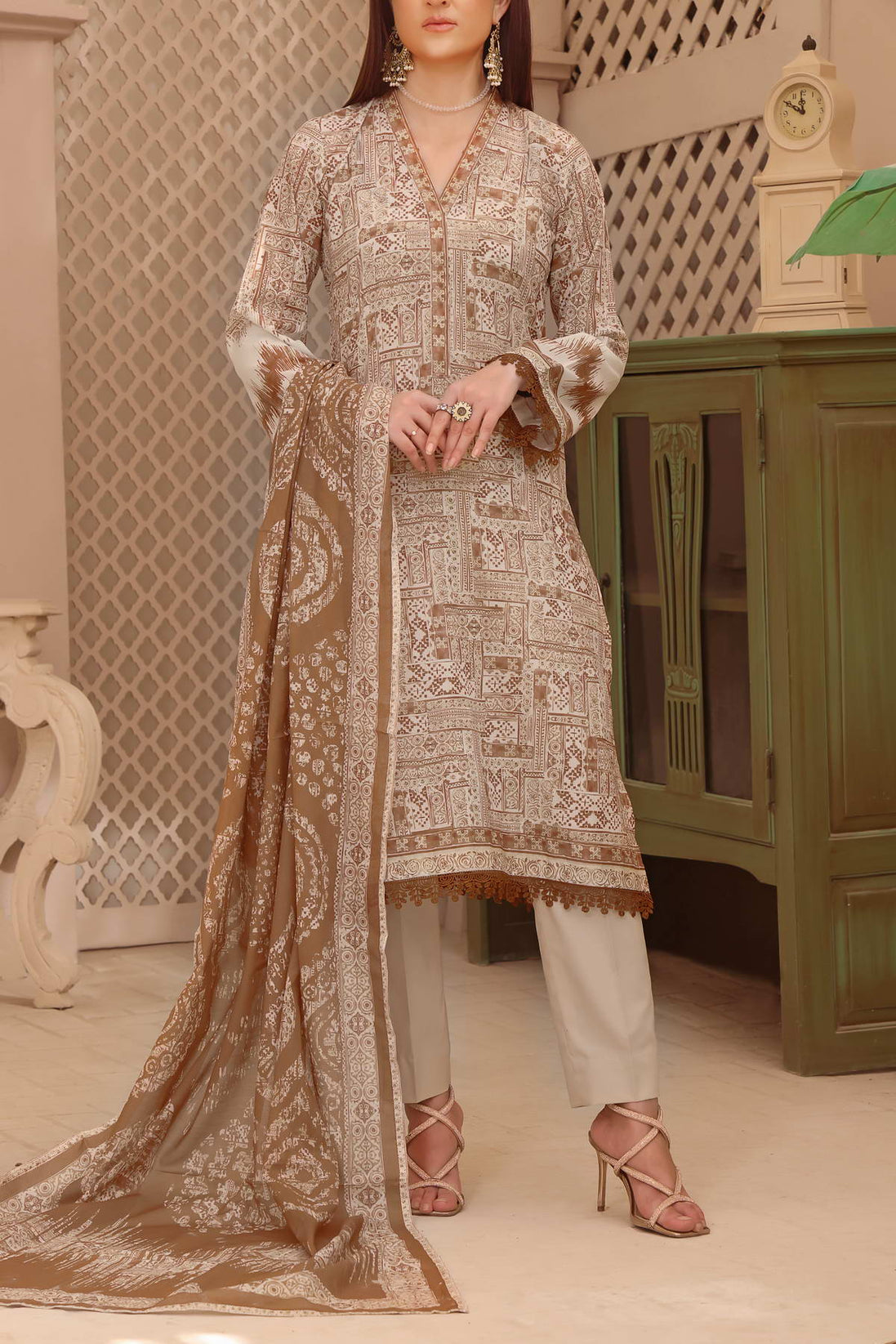 Misri Digital Print Lawn'23 D#02 Fawn