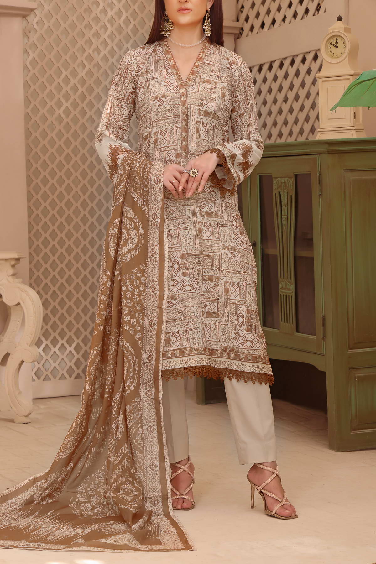 Misri Digital Print Lawn'23 D#02 Fawn