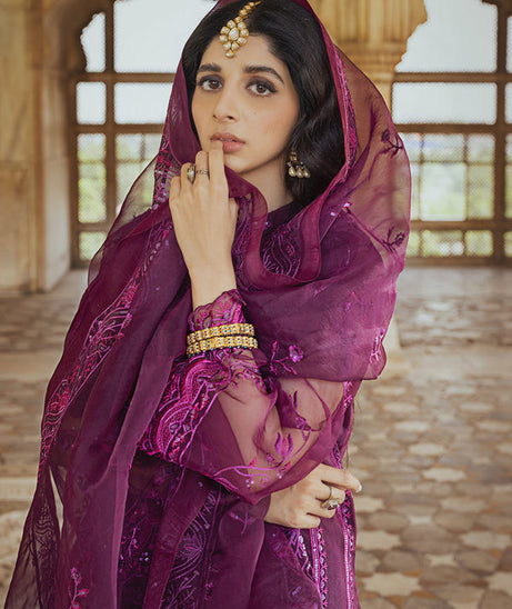 Zainab Chottani Tahra Festive`23 D#10 (MahBano)