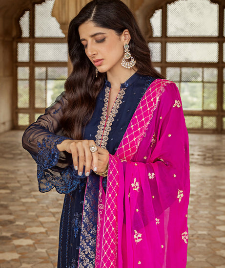 Zainab Chottani Tahra Festive`23 D#9 (Sultana)