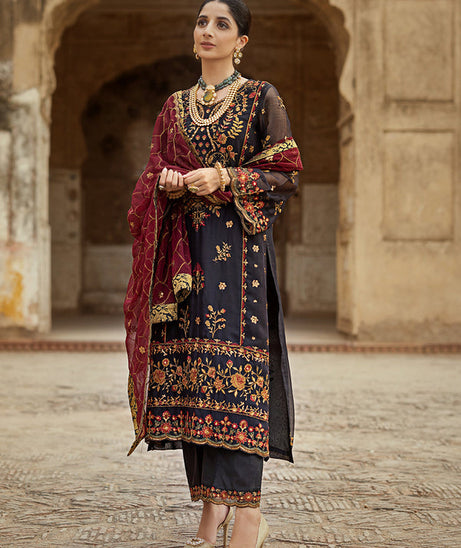 Zainab Chottani Tahra Festive`23 D#3 (Firdaus)