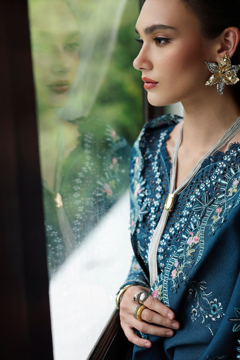 Qalamkar Qline Linen Collection`25 D#05