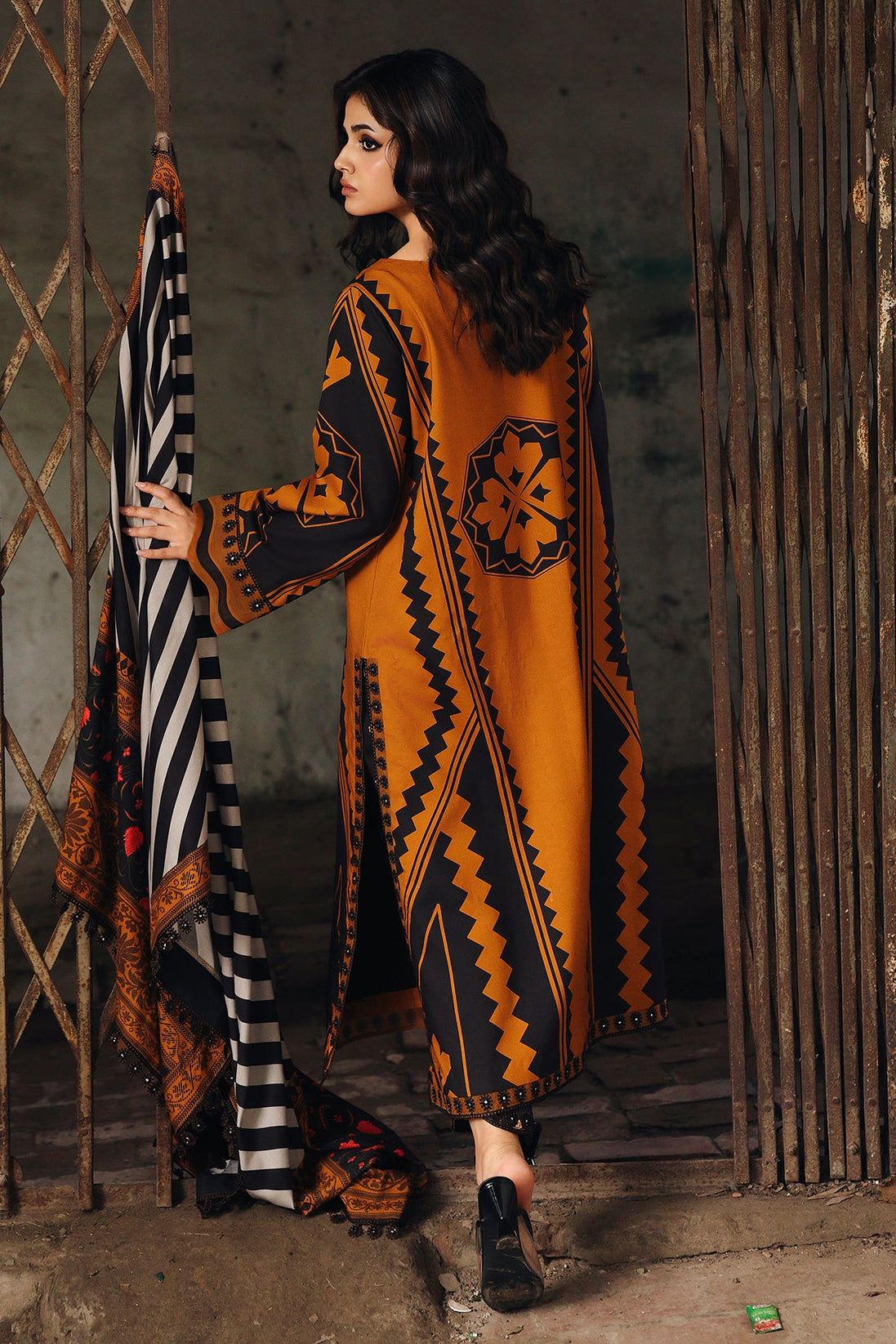 BR Charizma Combination Linen`25 D#13