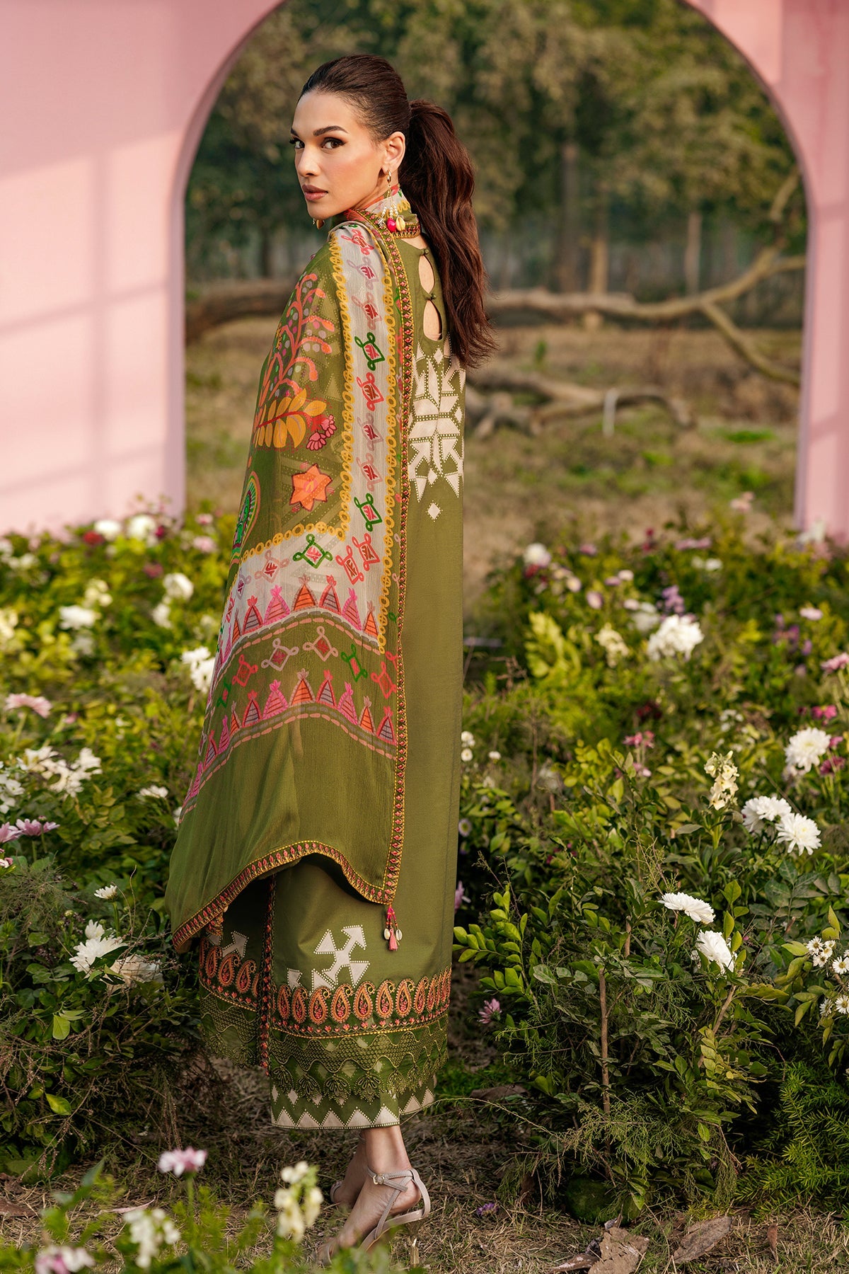 BR Charizma R/E Bahar Lawn`26 D#4