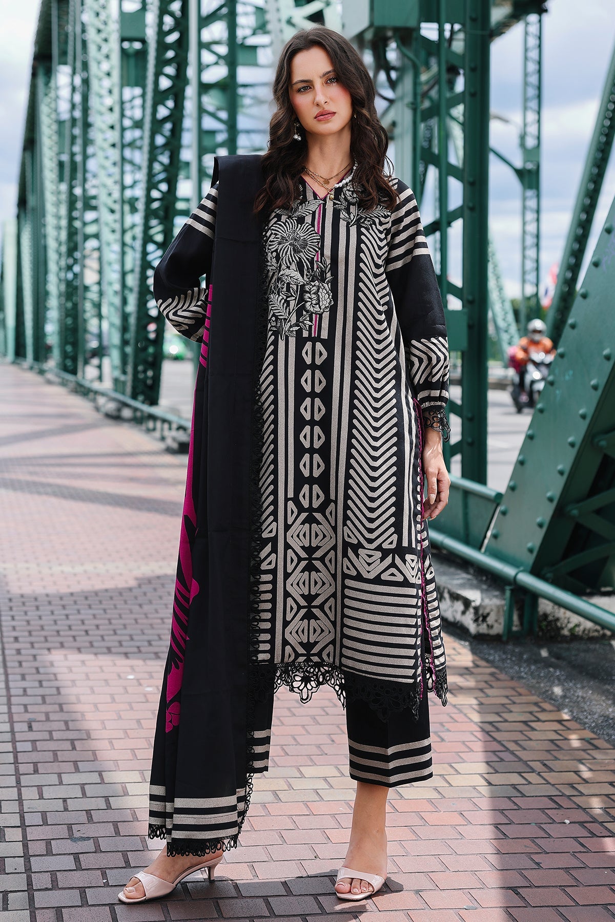 BR Charizma Combination Linen`25 D#01