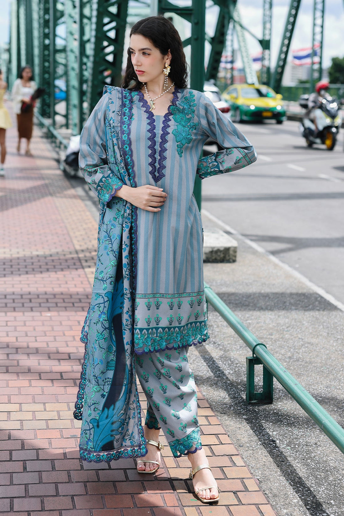 BR Charizma Combination Linen`25 D#06