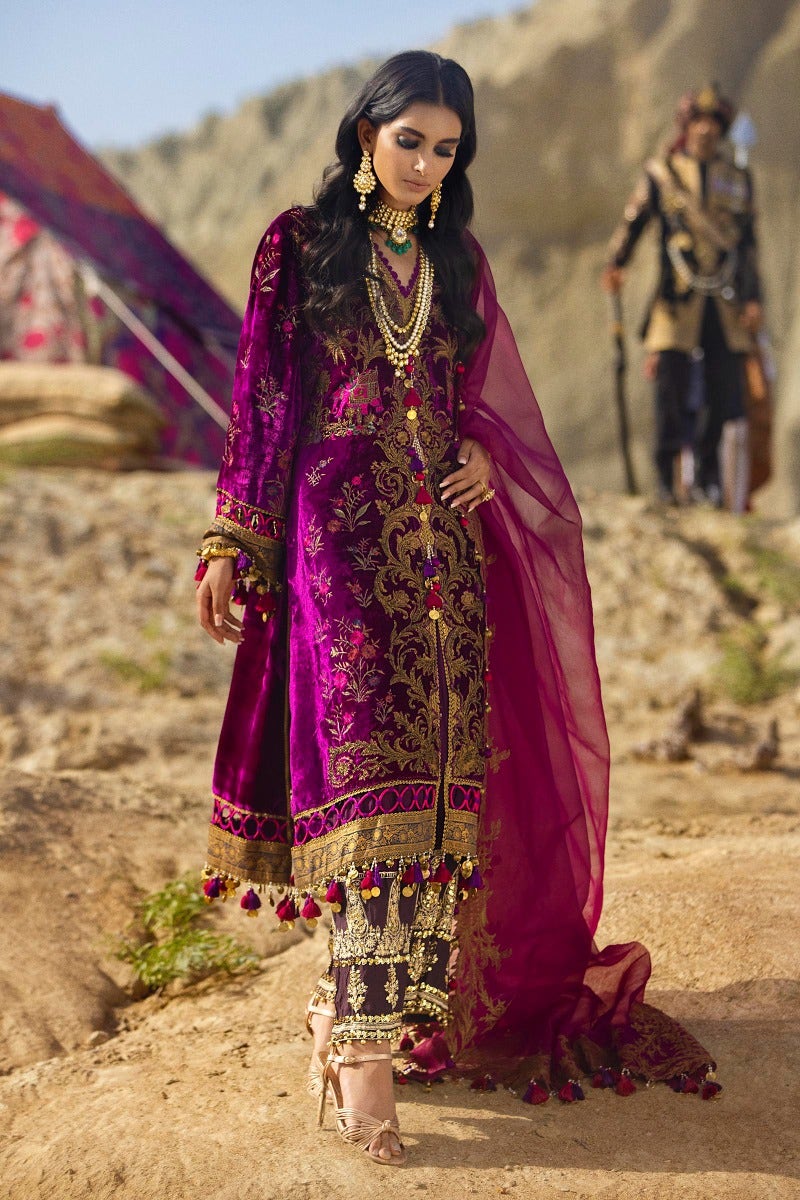 Sana Safinaz Winter Velvet Collection'21 D#5
