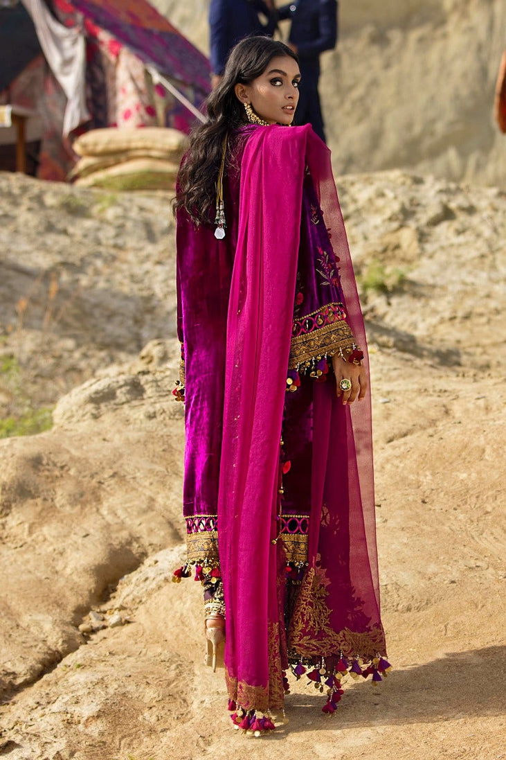Sana Safinaz Winter Velvet Collection'21 D#5