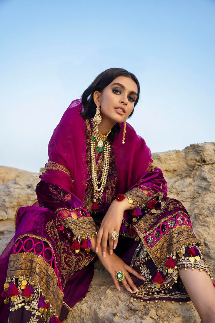 Sana Safinaz Winter Velvet Collection'21 D#5