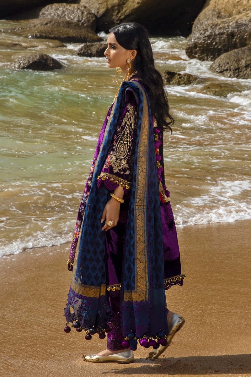 Sana Safinaz Winter Velvet Collection'21 D#6