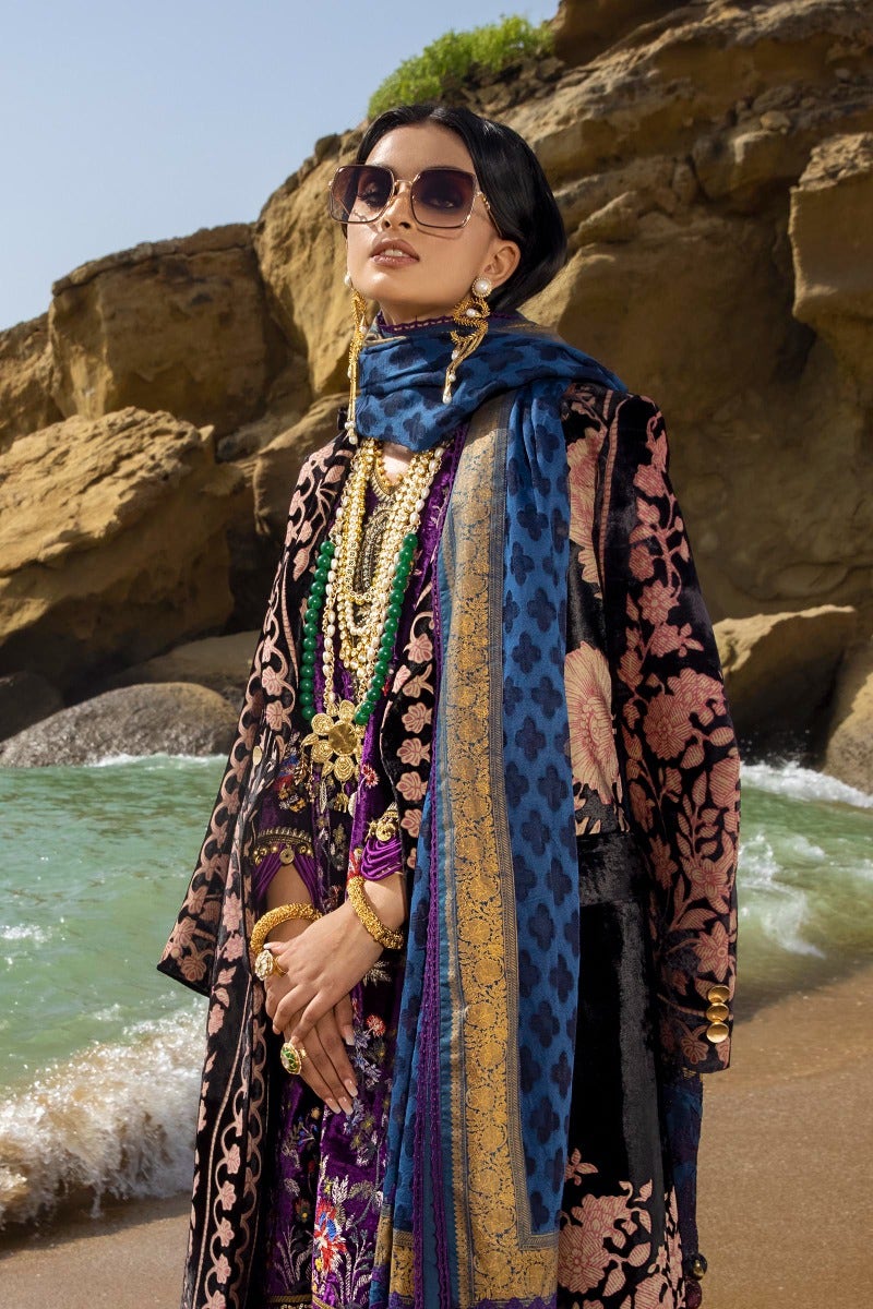 Sana Safinaz Winter Velvet Collection'21 D#6