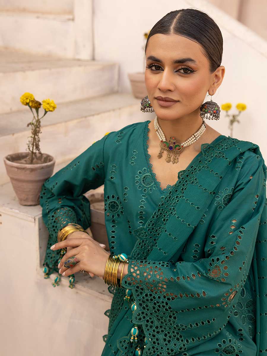 Aalaya Noor E Chasham Lawn'25 D#07