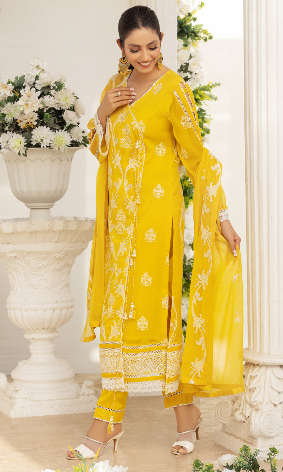 Shamooz Afreen Emb Chiffon`23 BAHAAR