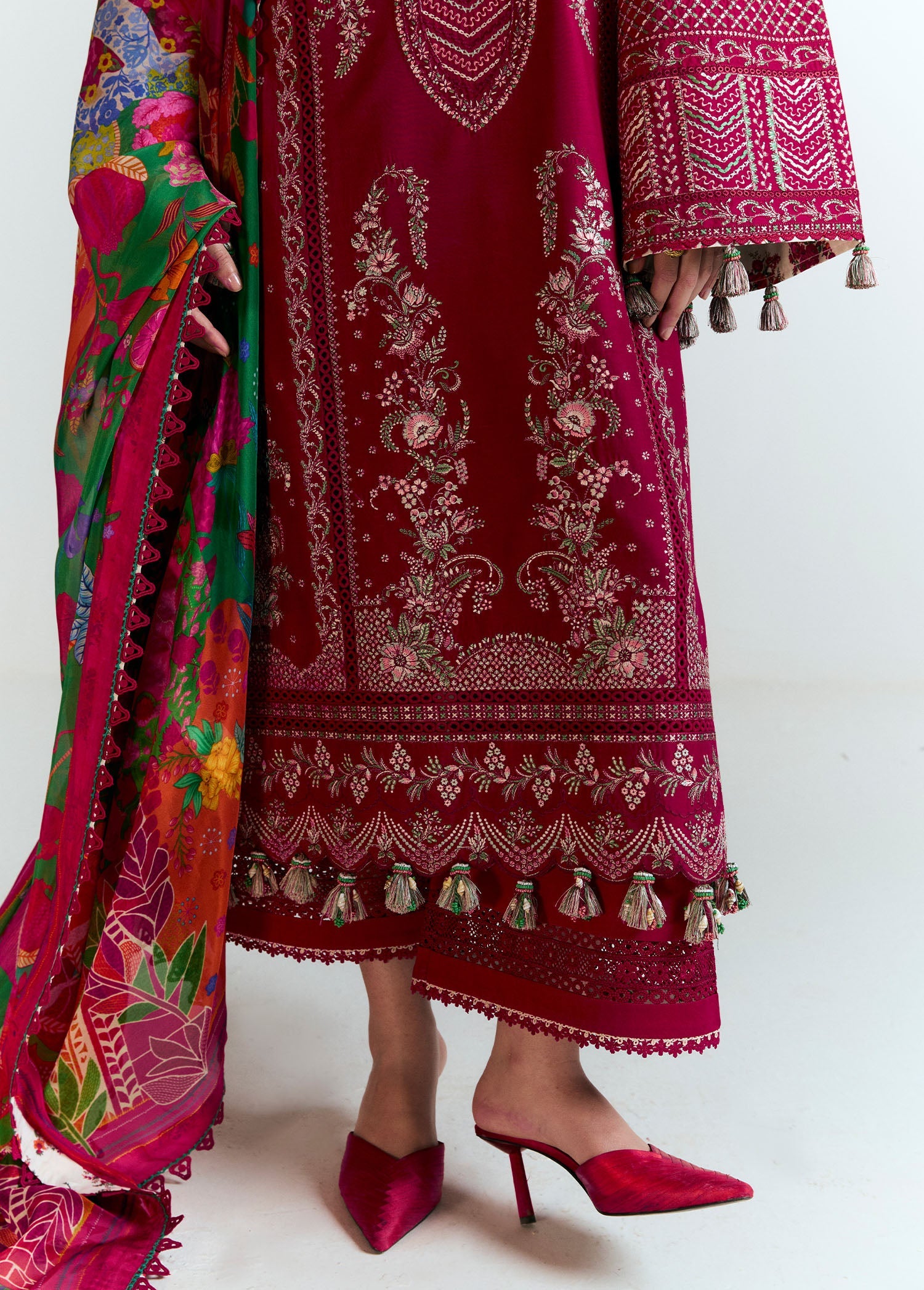 Hussain Rehar Nirmal S/S Luxury`25 (Saaha)