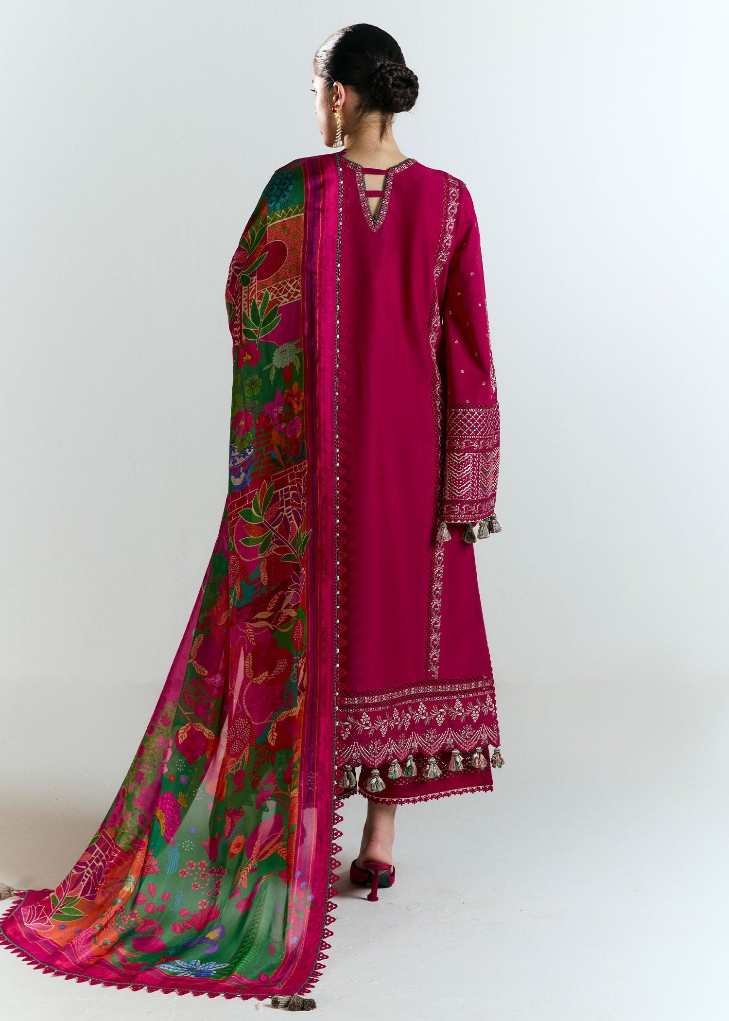 Hussain Rehar Nirmal S/S Luxury`25 (Saaha)