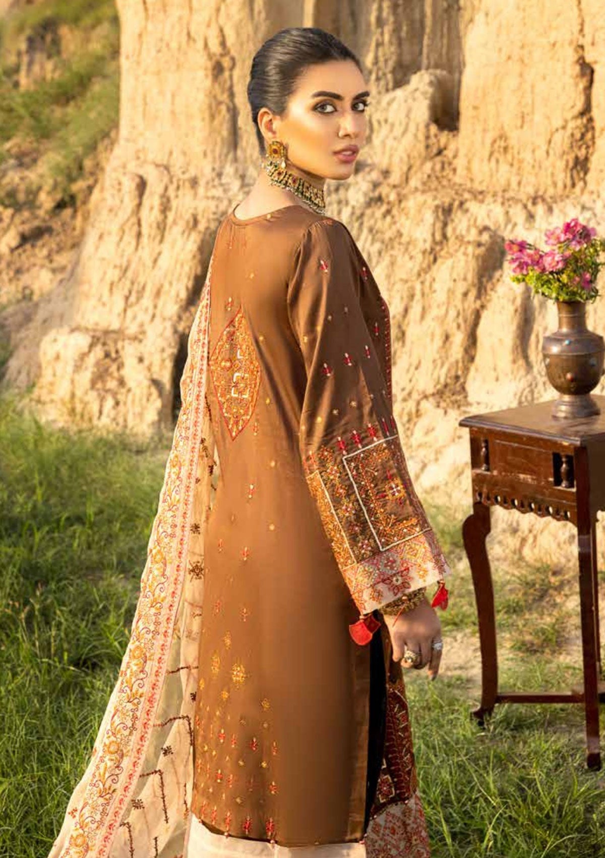 Muscari Emb Cotton Satin`22 D#109