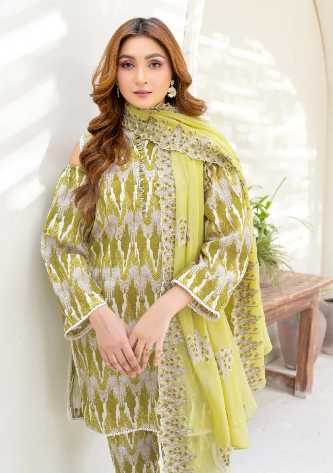 Humdum Ziva Emb Lawn'25 D#05