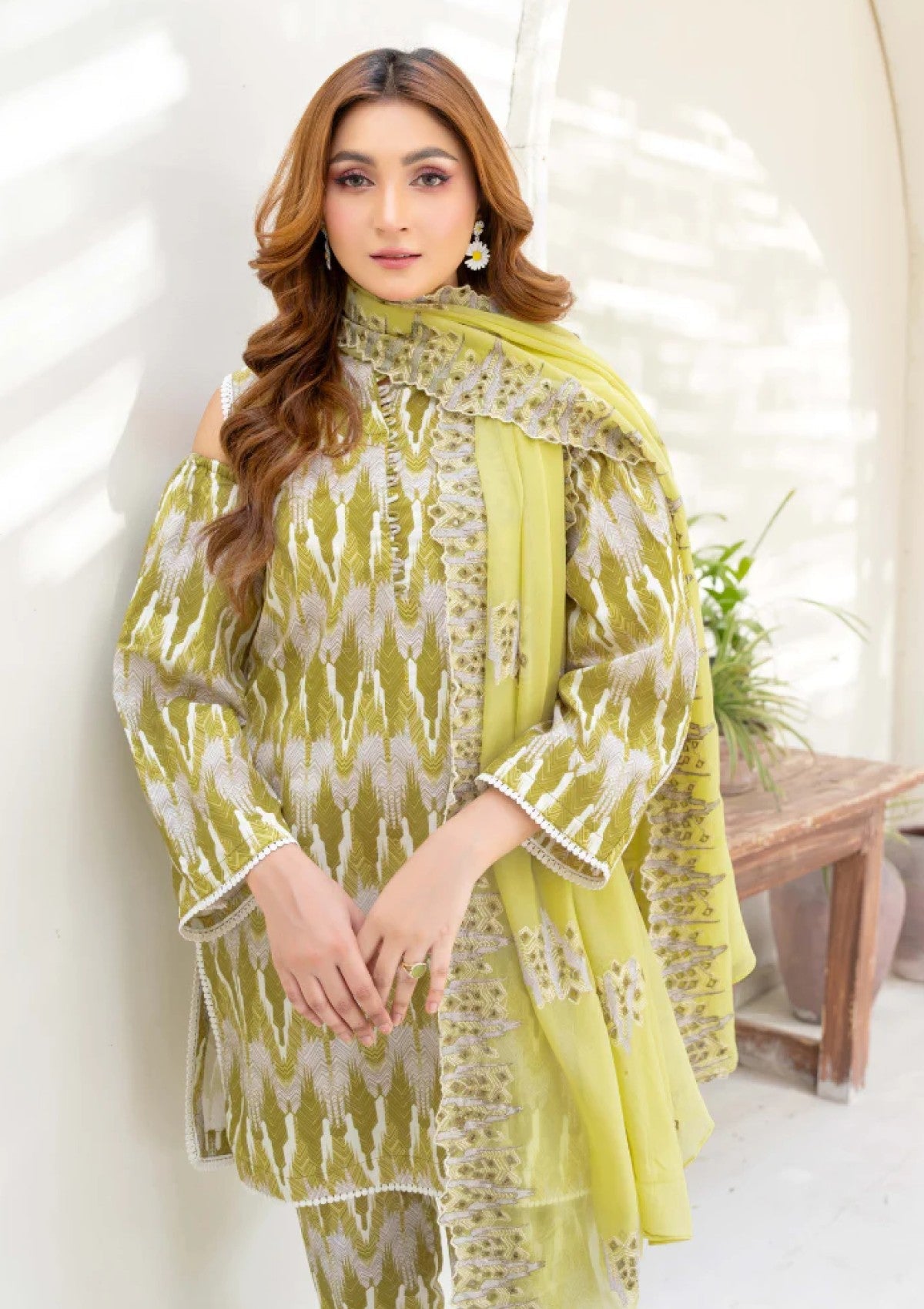 Humdum Ziva Emb Lawn'25 D#05