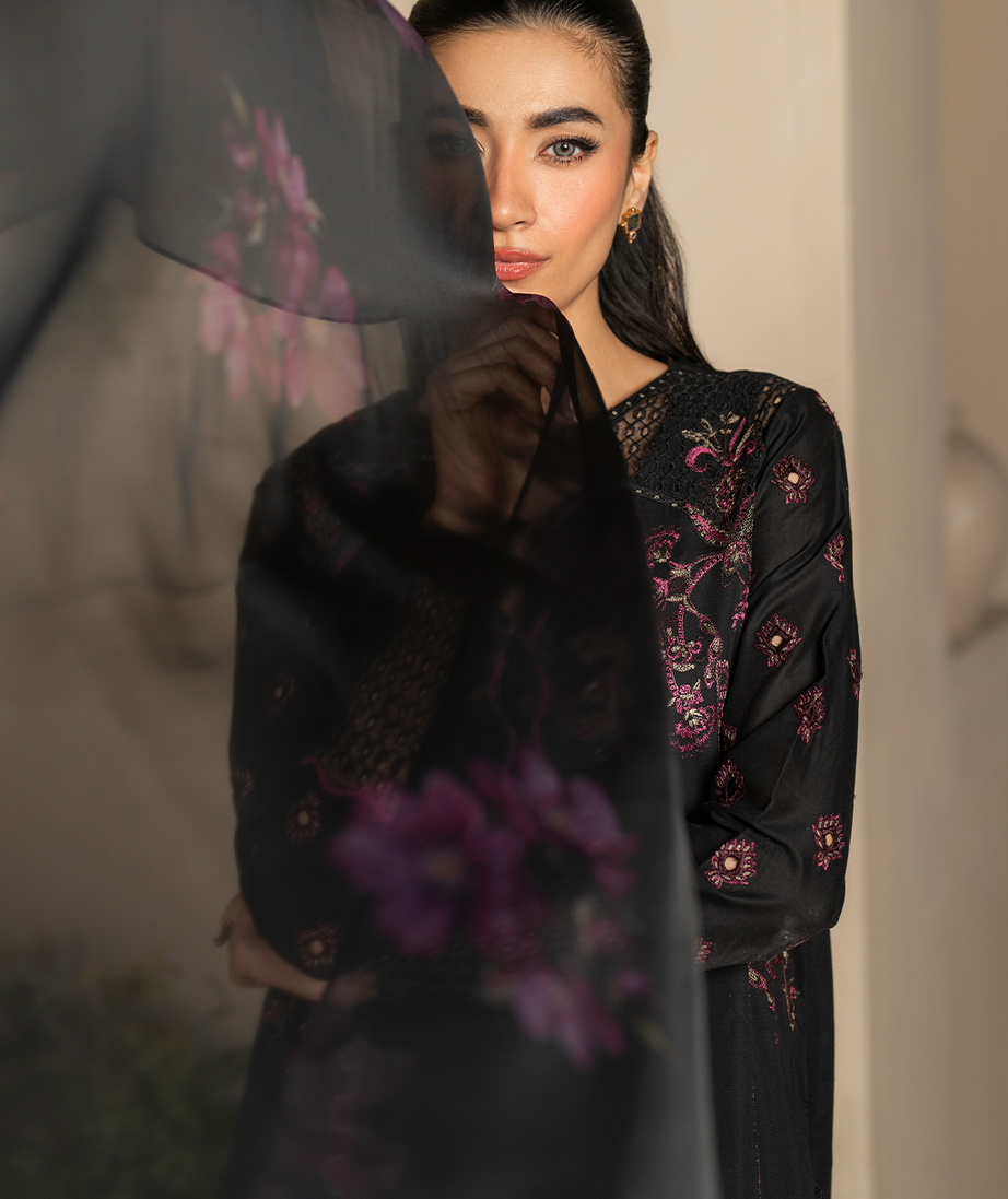 Iznik Festive Lawn Eid Edit'25 D#03