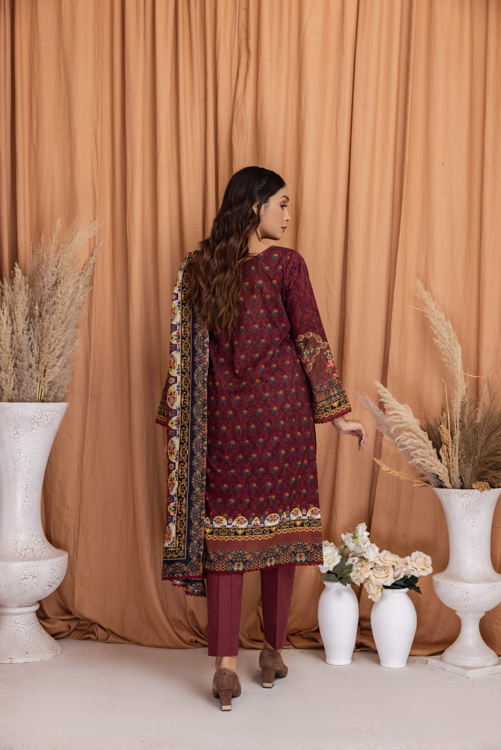 Regalia Salina Lawn`24 D#10
