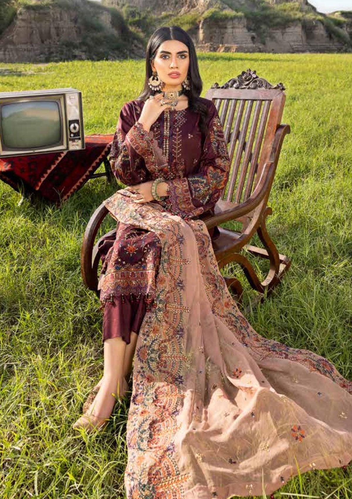 Muscari Emb Cotton Satin`22 D#110