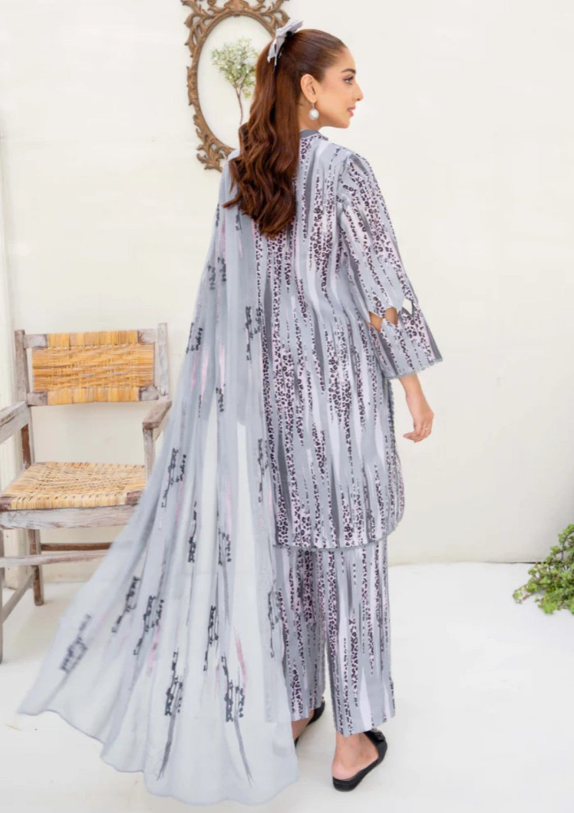 Humdum Ziva Emb Lawn'25 D#02