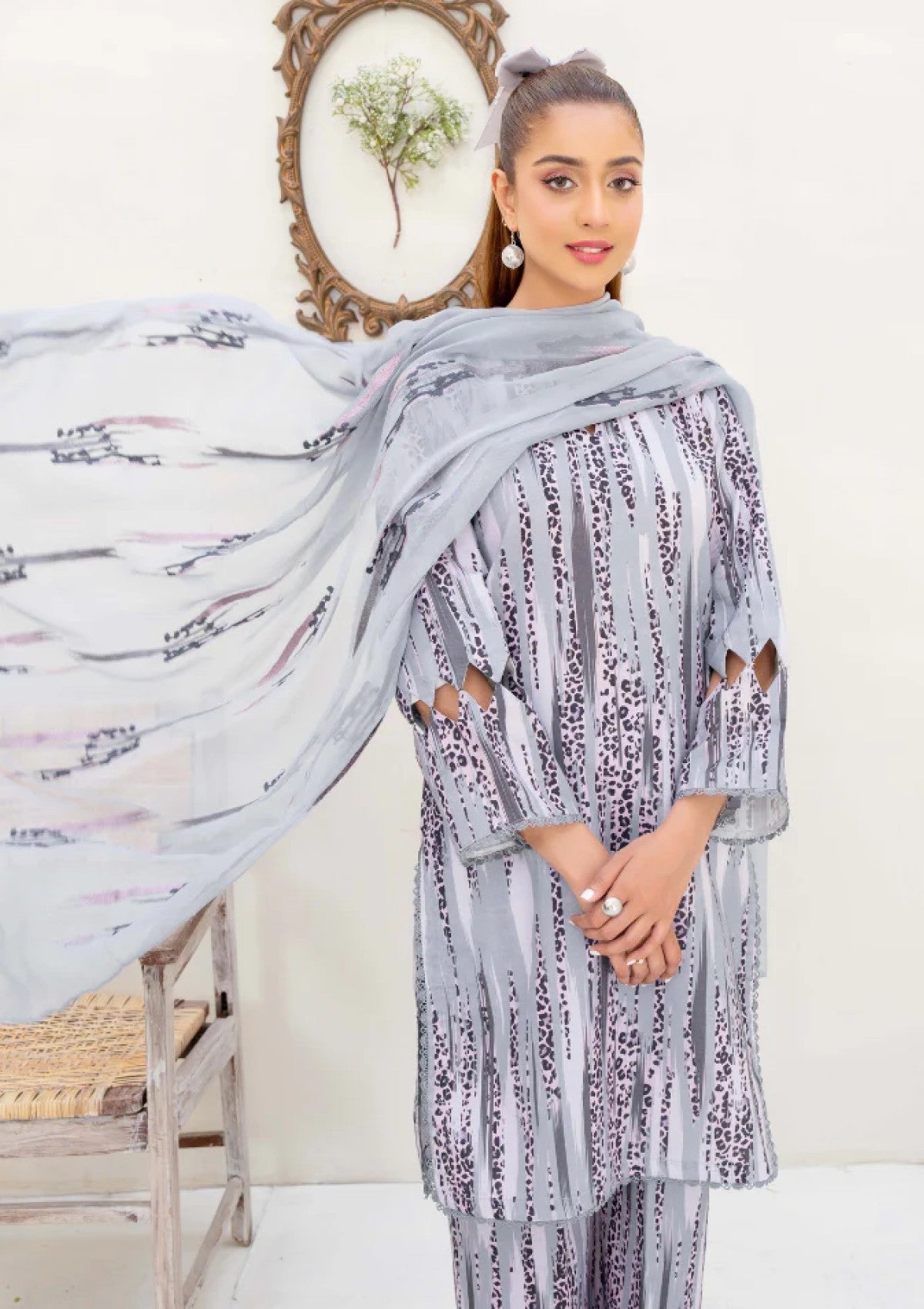 Humdum Ziva Emb Lawn'25 D#02