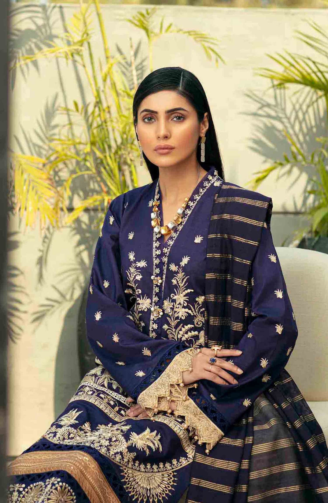 Raaya Carnation L/Lawn`22 D#02