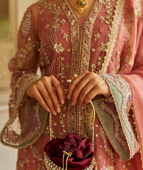 Suffuse Freeshia Festive Collection'22 ZAREEN