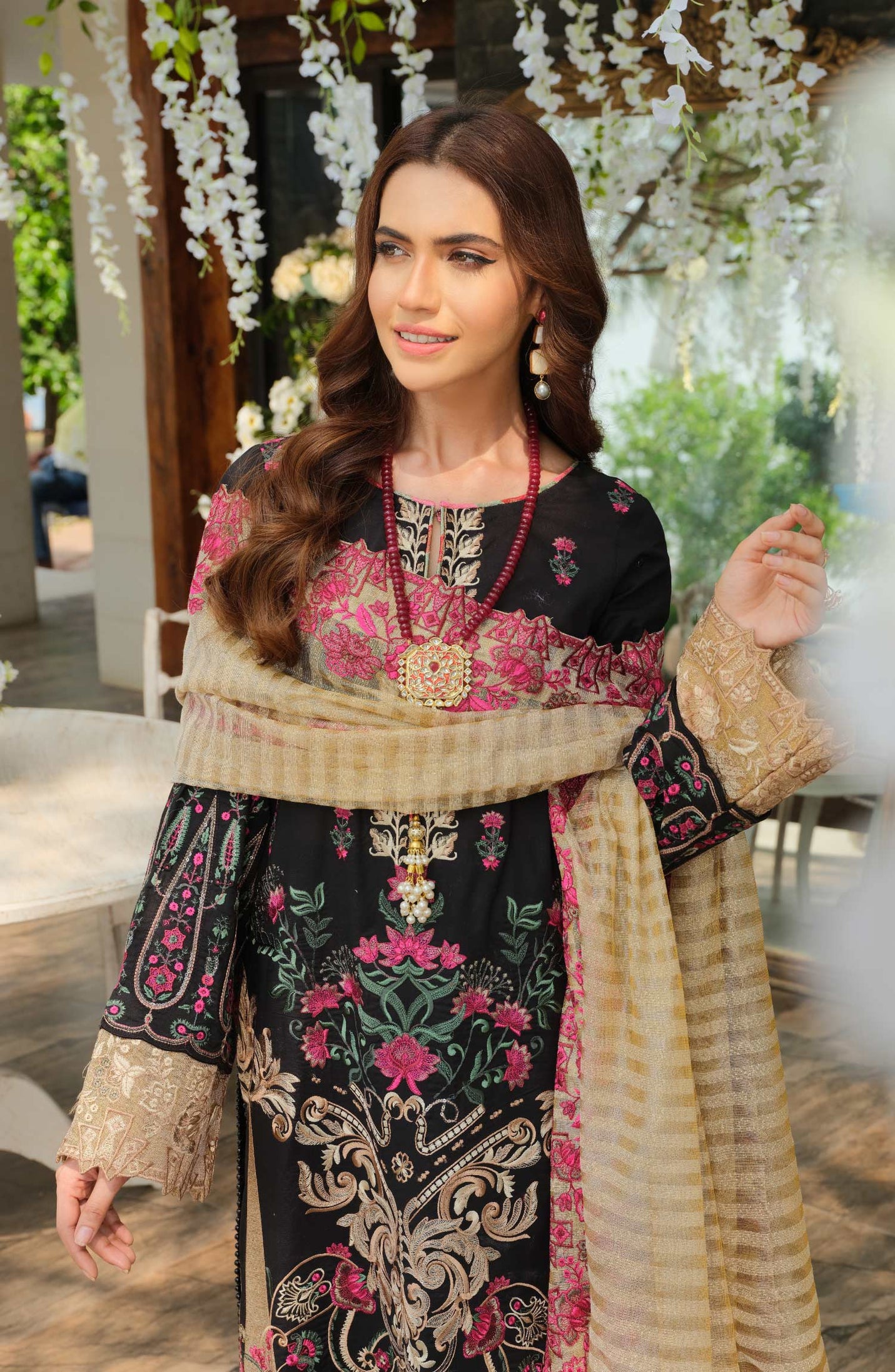 Maryum & Maria Premium Lawn'22 D#44