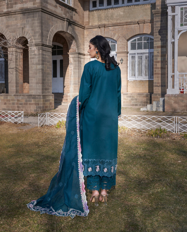 Atiya Irfan Preet Luxury Lawn`25 IZEA ZINC