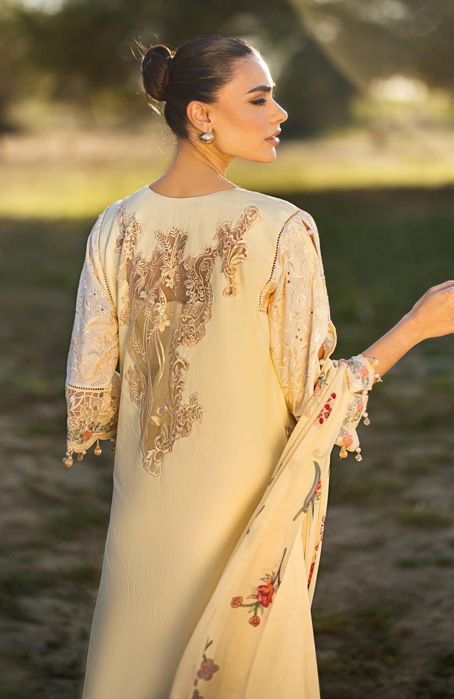 Mahiymaan Luxury Lawn Eid Edit'24 M#12