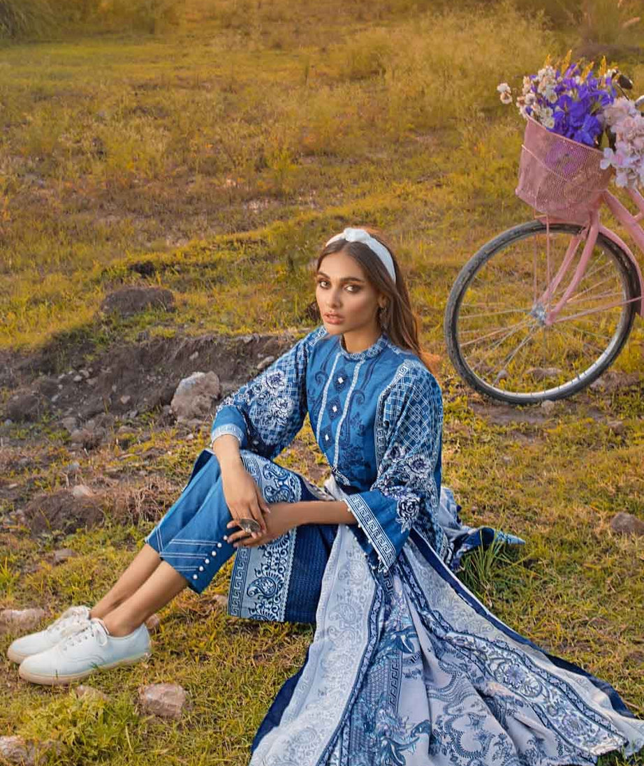 Gul Ahmed Winter Collection`21 AP # 12077