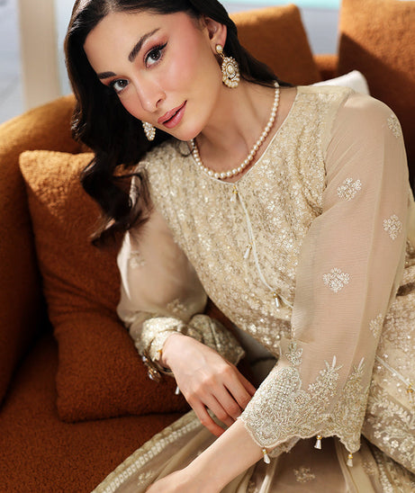 Manahil Lakhani L/Chiffon`25 (Lumee)