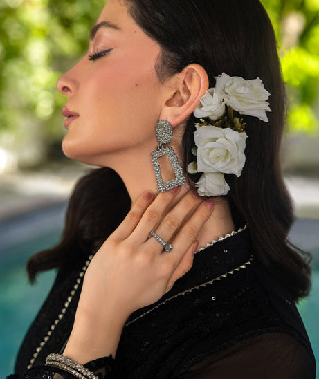 Manahil Lakhani L/Chiffon`25 (Nyra)