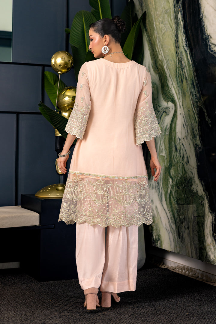 Manahil Lakhani L/Chiffon`25 (Blushe)