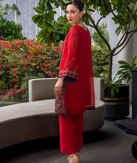 Manahil Lakhani L/Chiffon`25 (Amora)