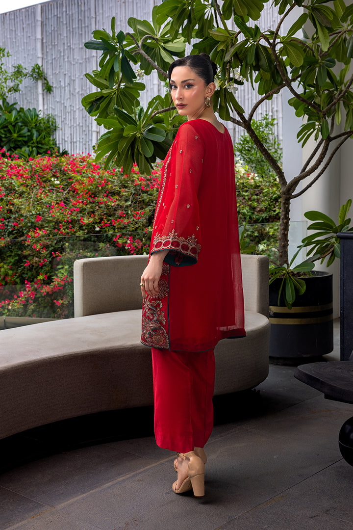 Manahil Lakhani L/Chiffon`25 (Amora)