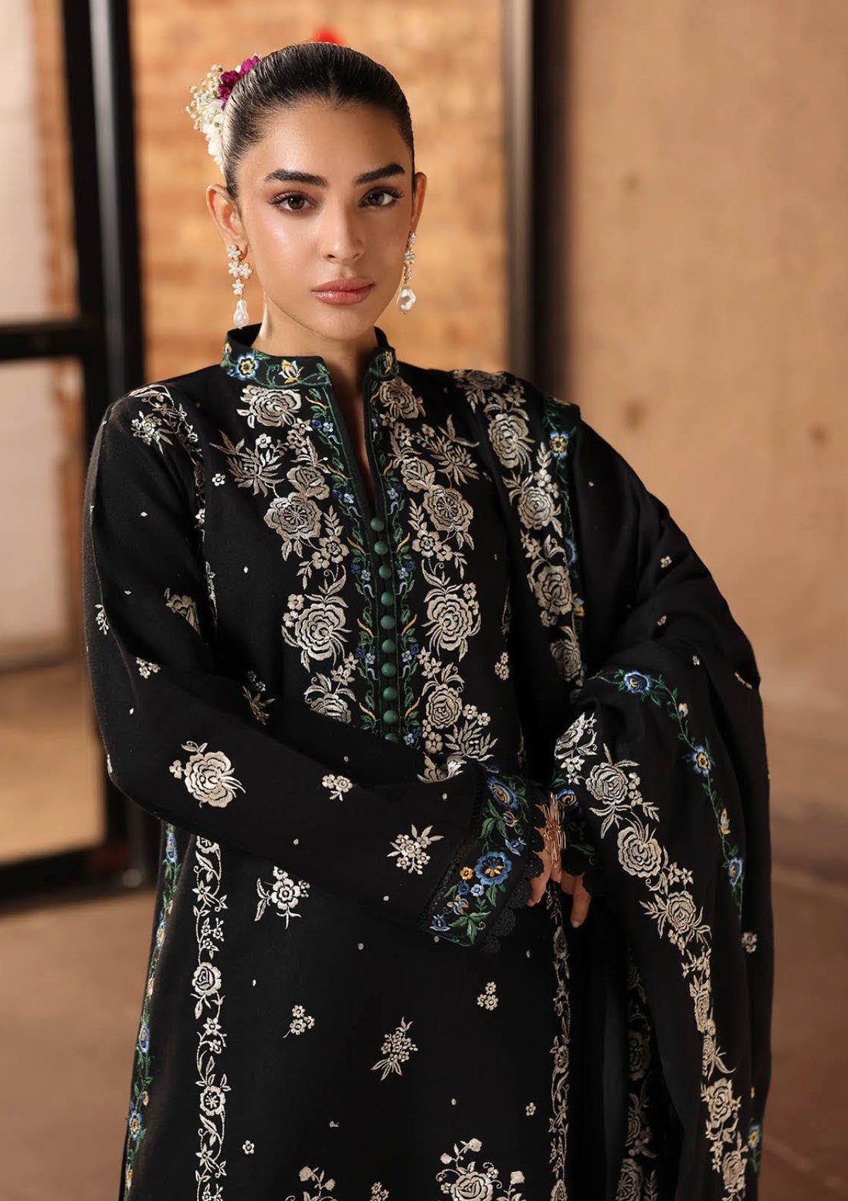 Raj Bari P/Winter Shawl`25 D#01