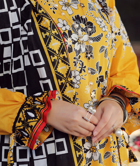 Lakhany Komal Lawn`22 D#2025 Yellow